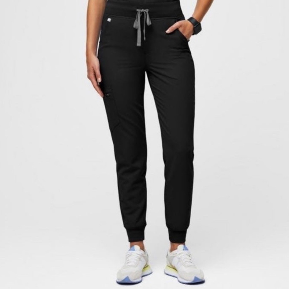 FIGS Zamora Jogger Scrub Pants for Women - Black (S)